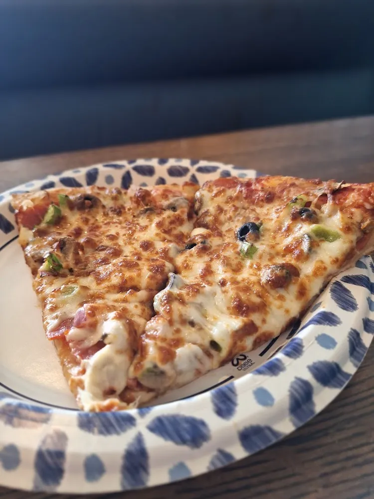 Deluxe Pizza